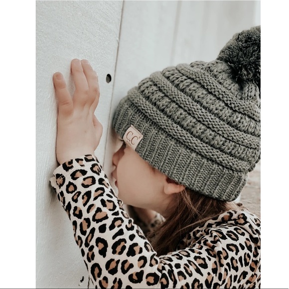 NWT C.C Kids Pom Beanie - Picture 1 of 2